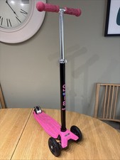 Micro scooter kick - kick,