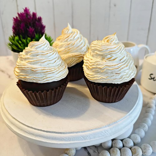 Dezicakes fake cupcakes - fake,