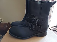 Beautiful UGG Wilde Black Biker Boots Size 5.5 (38.5)