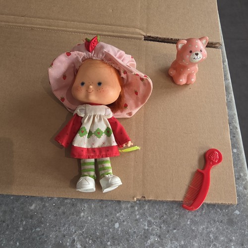 Vintage strawberry shortcake - vintage,