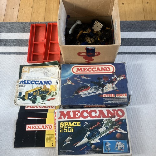 Meccano vintage assorted - meccano, metal