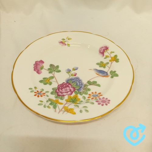 Wedgwood plate bone china - bone,