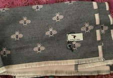 House Of Tweed Scarf Grey And Peach Bee Pattern 25” X 72” BNWT Super Soft