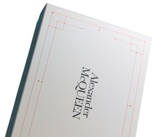 AUTHENTIC Alexander McQueen