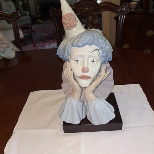 Lladro jester sad clown head - jester,