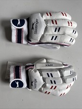 Slazenger  Youths Apex  Batting Gloves RH BNWT Cricket Training Nets RRP £39