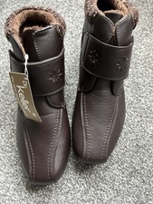 Dr Keller Women’s Brown Fur Lined Ankle  Cuff Boots 5