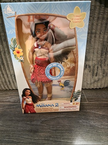 Disney moana singing doll - singing,