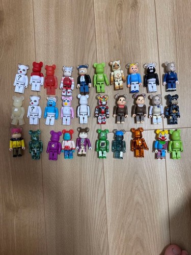 Kubrick bearbrick piece set - 30-piece,