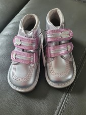 Kickers New Infant UK 7 EU 24 Beautiful Silver + Pink Hook + Loop Leather Boots