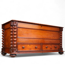Early 20th Century Oak Mule Chest Antique Coffer / Blanket Box