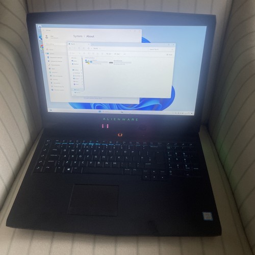 Alienware r5 - 17,