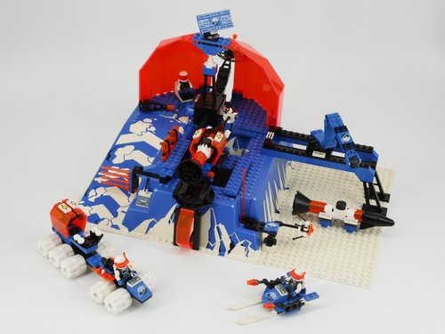 Lego space ice - space,