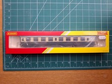 Hornby R4354 BR Mk1 2nd Class