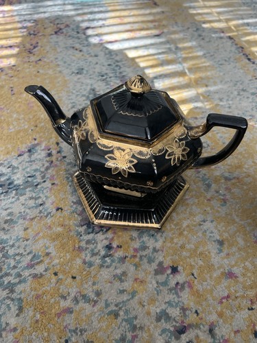 Vintage black gold - gold, porcelain