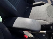 Citroen C3 II SC P22576692 Armrest