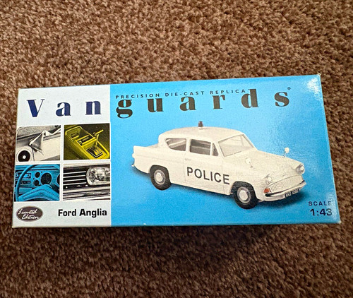 Vanguards ford anglia police - vanguards,