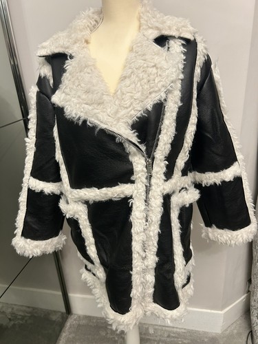 Topshop bnwt faux shearling - bnwt,