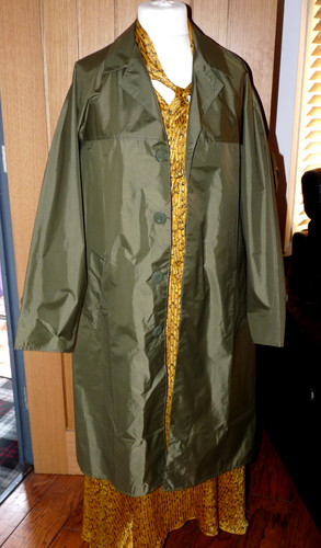 Mans shiny noisy nylon - noisy,