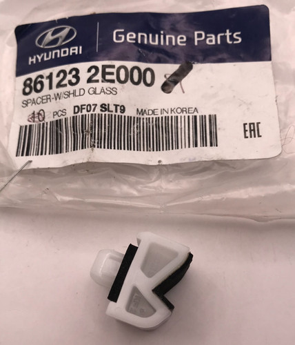 Windscreen genuine hyundai - windscreen,