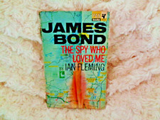 *RARE* 1967 1st Ed Pan PB X653 'The Spy Who Loved Me' James Bond by Ian Fleming