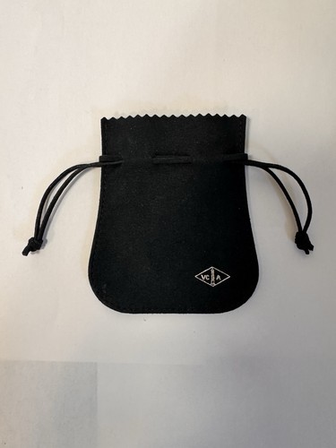 Authentic van cleef arpels - authentic,