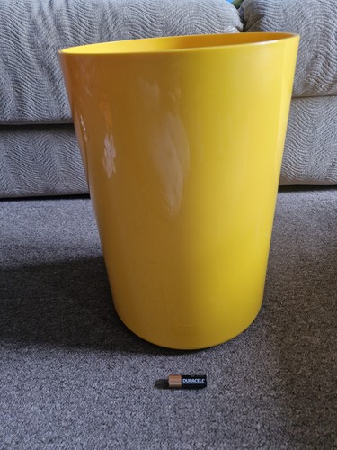 Vintage 1970s yellow crayonne - 1970s,