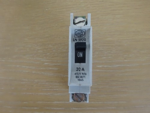 Ln5920 20a circuit - 20a, breaker