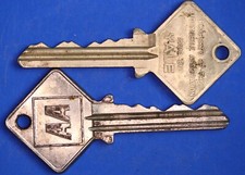 2x Automobile Association AA