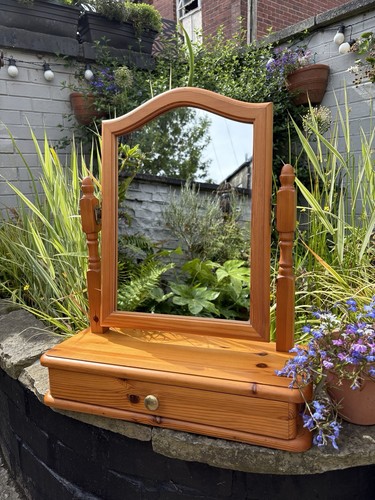 Solid pine dressing - dressing, table