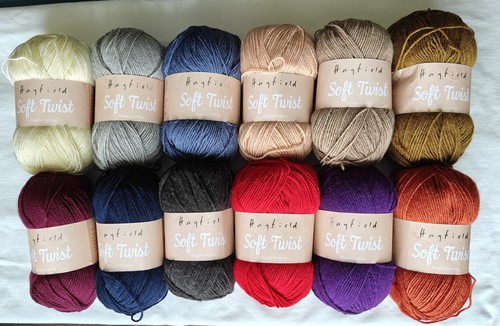 100g hayfield soft twist - 100g,