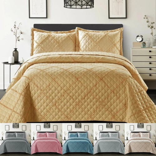 Embossed quilted bedspread - embossed,