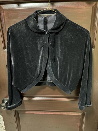Vintage black velvet bolero - black,