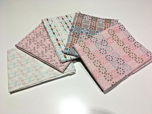 Geo pink white - pink,