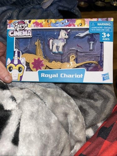 Horse the cinema royal chariot - horse,