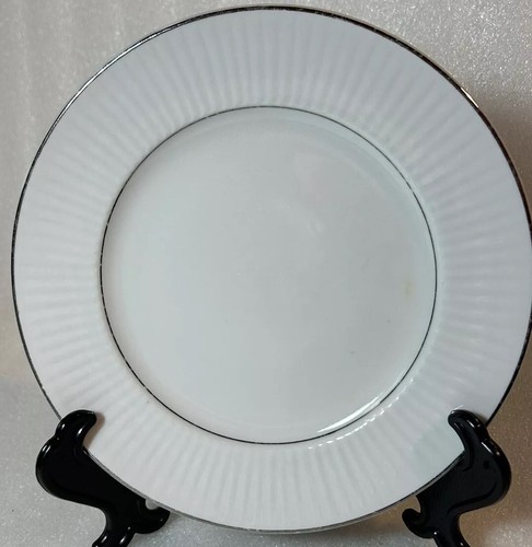 Gibson housewares plates - gibson,