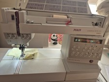 Pfaff Creative 1473 CD sewing