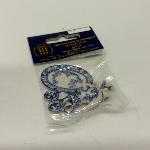 12th scale dolls house - scale,