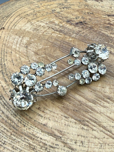 Vintage sparkly bar brooch - sparkly,