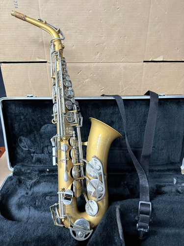 For sale bundy saxophone - for,