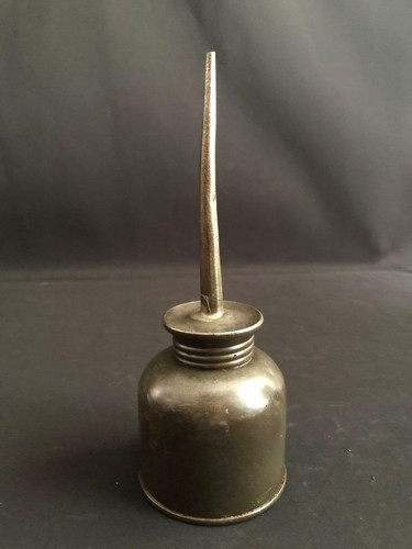 Vintage oil can - can, steam