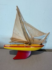 Vintage wooden Star pond yacht