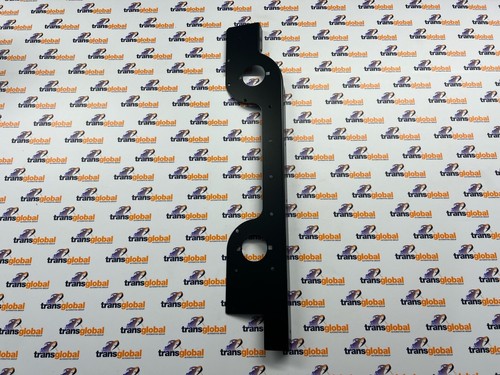 Rear quarter right hand - right,