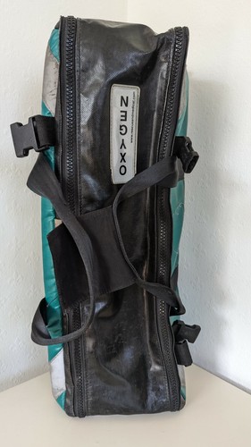 Green paramedic oxygen bag - oxygen,