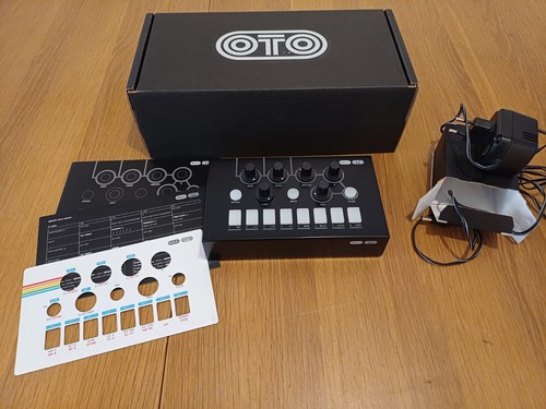 Oto machines biscuit desktop - oto,