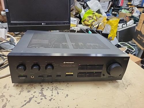 Pioneer stereo amplifier - stereo,
