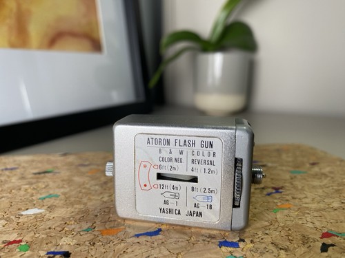 Yashica atron flash - yashica, ag-1