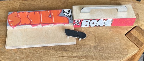Fingerboard obstacle with - fingerboard,