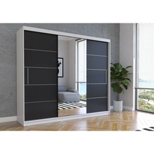 3 sliding mirrored doors