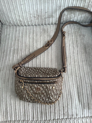 River island signature - river,